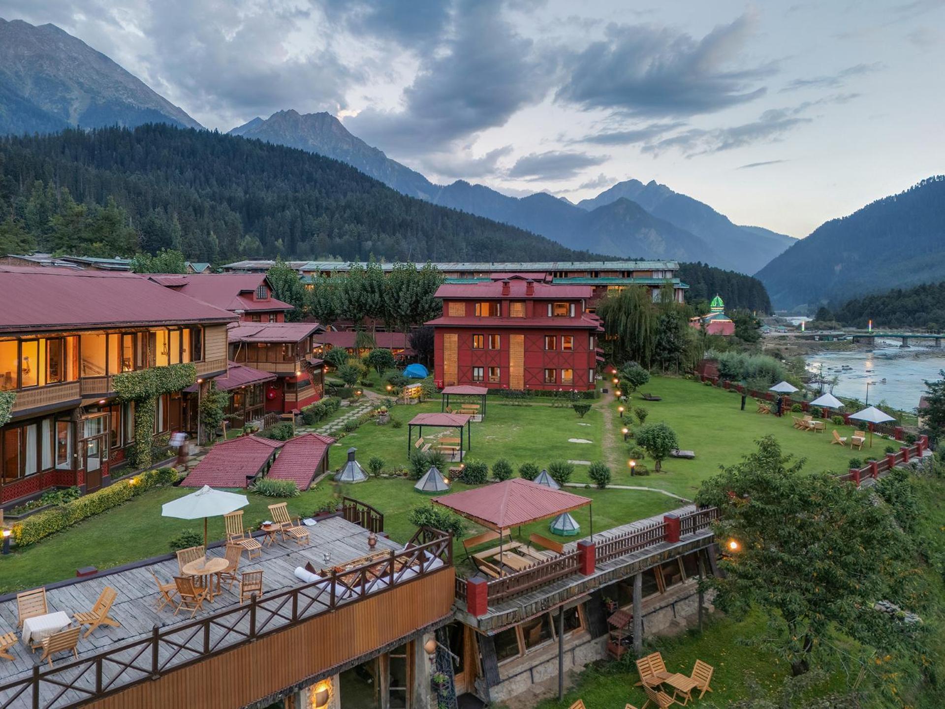 Pahalgam Hotel المظهر الخارجي الصورة